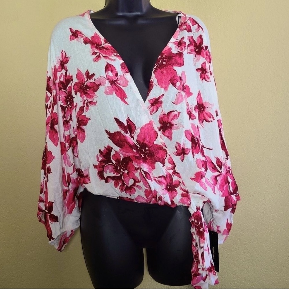 Lulu's Honey Bee Floral Wrap Top